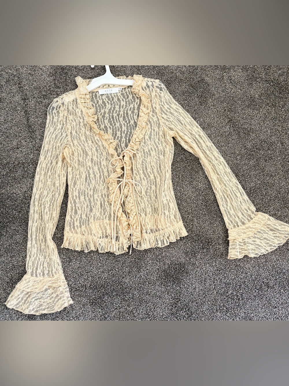 Astr Sheer Lace Ruffled Tie-Front Top - Cream. Size Small - Picture 10 of 10